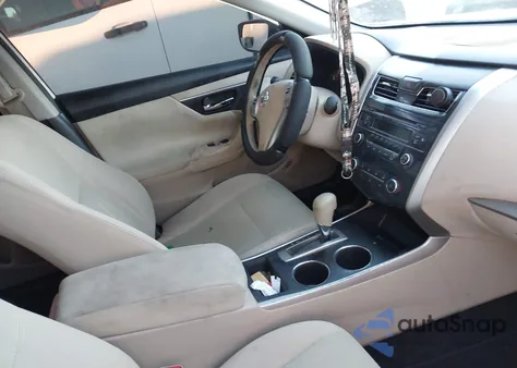 2015 Nissan Altima 2.5 S из США, поврежденный, VIN 1N4AL3AP9FC176891